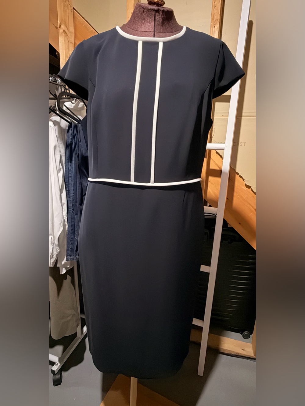 HOBBS Classic Sheath Dress sz 12